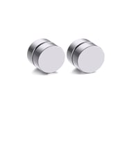 MIKNATISLI ÇELİK KÜPE, GÜMÜŞ RENK ERKEK ÇELİK KÜPE, MIKNATISLI UNISEX YUVARLAK KÜPE(8MM 1 ÇİFT)
