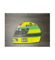 🏁 Ayrton Senna Kaskı Tasarımlı Anahtarlık – Efsaneyi Yanınızda Taşıyın (Mavi-Yeşil-Siyah-Beyaz)