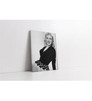 Marliyn Monroe Siyah Kıyafetiyle Kanvas Tablo