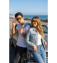 Sanches Antifar Sarı Cam Unisex Güneş Gözlüğü  57 mm UV400 Koruma  Modern Stylish Tasarım Siyah çerçeve Sarı Cam