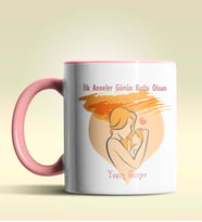 Kişiye Özel İlk Anneler Günün Kutlu Olsun 3 Tasarımlı Pembe Kupa (Pembe)