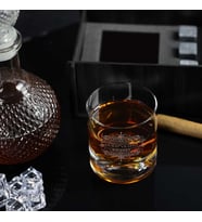 Ahşap Kutulu Vintage Tasarımlı Mesajlı Kişiye Özel Taşlı Viski Kadehi Seti