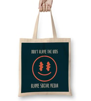 Millenials Don't Blame The Kids Blame Social Media Bez Çanta Uzun Saplı
