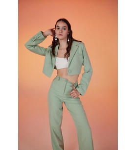 Vatkalı Atlas Kumaş Crop Model Panky Ceket Yeşil