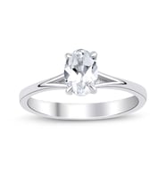 Beyaz Topaz Oval Tektaş Yüzük
