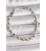Pirinç Gümüş Renk Zirkon Taşlı Gold Kalpli VIP Seri Kadın Bileklik TJ-BB6714
