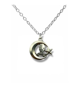 Ay Yıldız ve Atatürk Silüeti Figürlü Kolye – Gümüş Renk Unisex Metal Takı