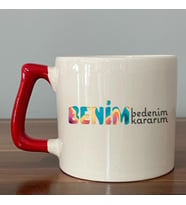 Benim Bedenim, Benim Kararım Baskılı Kadınlar Günü Kırmızı Kulplu D Kupa