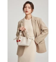 Cherry Charmlı Model Küçük Boy Deri Kadın El ve Omuz Çantası