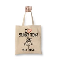 I Heart Stranger Things This Much Beyaz Bez Çanta Uzun Saplı Alışveriş Çantası Plaj Çantası