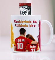 Bbaski Kişiye Özel İsimli Kupa – Sarı-Kırmızı Taraftar Sevgili Çift Tasarım – “Renklerimiz Bir, Kalplerimiz Bir”