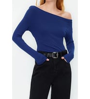 Moda Kayık Yaka Örme Slim Çizgili Desen Casual Günlük Regular Uzun Kol Bluz (Açık Lacivert)