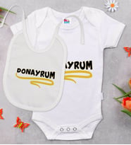 BK Kids Donayrum Tasarımlı Beyaz Bebek Body Zıbın ve Mama Önlüğü Hediye Seti-1