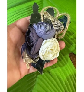 6X4 CM TASARIM ÇİÇEKLİ HASIR FİYONKLU BROŞ YAKA İĞNESİ