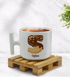 BK Gift Kişiye Özel İsimli Harfli Çikolata Tasarımlı T Kulplu Beyaz Middle Kupa Bardak-1