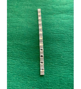 25X1 CM ÜTÜ İLE YAPIŞAN ZİRKON TAŞLI ŞERİT TEK TEK KESEREK KULLANILABİLİR