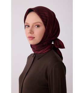 Geometrik Desen İpek Twill Eşarp  - 2026 İlkbahar-Yaz (T)   4325 (Bordo)