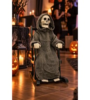 Halloween Cadılar Bayramı Sallanan Sandalyeli İskelet Dekoru Sesli Hareketli Kalem Pilli 44 cm