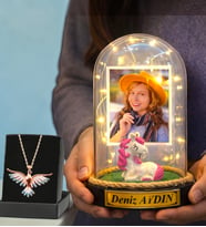Fotoğraflı & Yazılı Led Işıklı Fanus ve Renkli Zümrüdü Anka Kuşu Kolye Sevgiliye Anlamlı Hediye (Model 8)