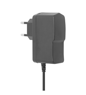 WEKO 5 VOLT - 2 AMPER 2.5*0.7 İNCE UÇ YERLİ ÜRETİM PRİZ TİPİ TABLET PC ADAPTÖRÜ