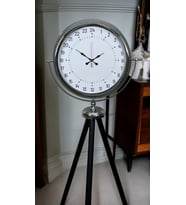 River World Ayaklı Saat Tripod Tasarımı Özel 24 Saat Göstergeli Krom