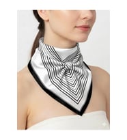 Tarzını Seç Siyah V Çizgi Fular / Bandana / Aksesuar 48x48 cm