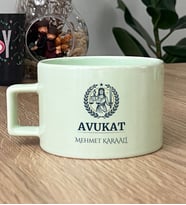 Kişiye Özel Karikatürlü Erkek Avukat Lüks Pastel Fincan Avukatlar Günü Hediyesi