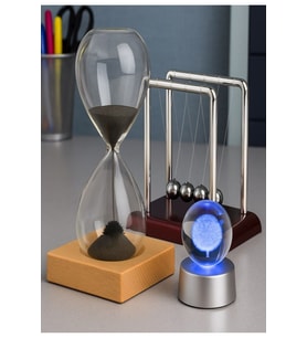 Dekoratif Ofis Hediyesi 3 Lü Masa Üstü Seti Newton Balans Kum Saati Led Işıklı Karahindiba Küre Set (Çok Renkli)