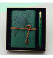 Yeşil Renk Defter Kalem Kutulu Set