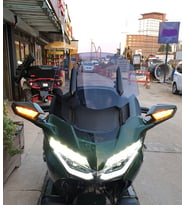 MOTOCAM Honda Goldwing Bagger Ön Cam 2018-2023 Model 38cm Füme Renkli 4mm ORTA BOYLU