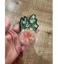 11X7 CM ÜTÜ İLE YAPIŞAN PON PONLU NAKIŞ İŞLEME ÇİÇEK ARMA DİKİŞ AKSESUARI