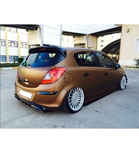 Opel Corsa Uyumlu D Spoiler -2007 Parlak Siyah Boyalı (Renksiz)