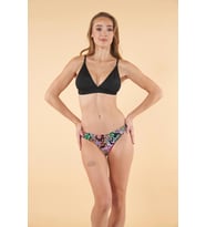 Estiva Geniş Bantlı Toparlayıcı Üçgen Bikini Takımı - Siyah Çiçek