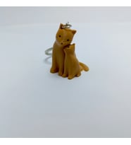 Yavrulu kedi - Anahtarlık
