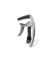 Planet Waves PWCP09S Tri-Action Akustik ve Elektro Gitar Kaposu - Gümüş (Profesyonel)  Tri-Action Teknolojisi ile Eşit Tel Baskısı, Ergonomik Tasarım ve Hafif Alüminyum Gövde