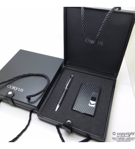 Corvus İsme Özel Hediyelik Set  Kartvizitlik + Kalem + Çantalı Kutu  İsme Özel