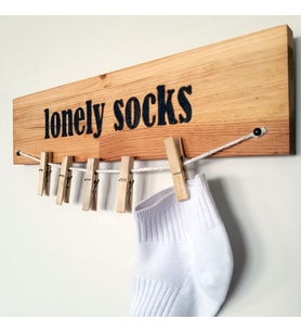 Lonely Socks - Kayıp Çorap askısı