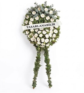 Beyaz Gerbera Okaliptus Eşliğinde Çelenk Tasarımı