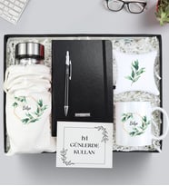 Kişiye Özel Defter & Kalem & Kupa & Kılıflı Matara & Bardak Altlığı Hediye Seti (Siyah)