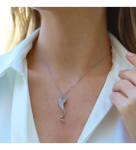 Yılan Model Zirkon Taşlı Gümüş Kolye