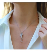 Yılan Model Zirkon Taşlı Gümüş Kolye