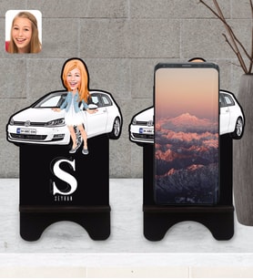 BK Gift Kişiye Özel Plakalı Kadın Volkswagen Golf Karikatürlü Ahşap Biblo Telefon Standı-1