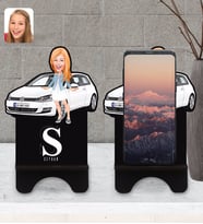 BK Gift Kişiye Özel Plakalı Kadın Volkswagen Golf Karikatürlü Ahşap Biblo Telefon Standı-1