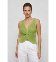 Twist Knot Detaylı Premium Kadın Triko Bluz – V Yaka Örgü Dokulu Şık Crop Tasarım