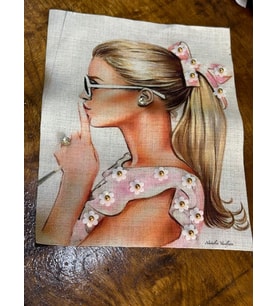 KETEN TAŞLI BONCUKLU KIZ ARMA DİKİŞ APLİKE 23X 18 CM
