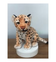 Leopar Peluş Oyuncak Gerçekçi Yüz Cam Göz Hediyelik Uyku Arkadaşı 30 Cm (Çok Renkli)