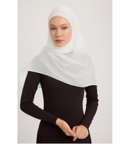 MıssColor A2801 Büyük Şifon Eşarp 120x120 - Bej (Beyaz)