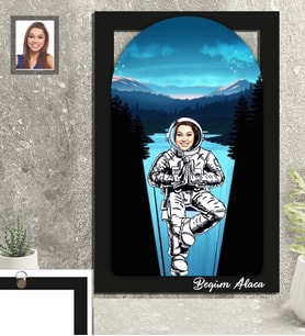 Kişiye Özel Uzay Karikatürlü 3D Ahşap Tablo 30x47 Bayan-3