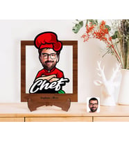 BK Gift Kişiye Özel Erkek Chef Karikatürlü Ahşap Standlı 3D Biblo-10 (Beyaz)