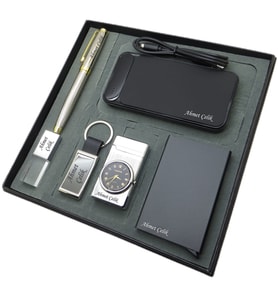 Signator® Celestia  Kişiye Özel Set - Saatli Çakmak + 32 Gb. Kristal Usb Bellek + 10000 mAh Powerbank  + Gold Krom Roller Kalem + Anahtarlık + Kartvizitlik  İsme Özel Hediyelik Set (Karışık)